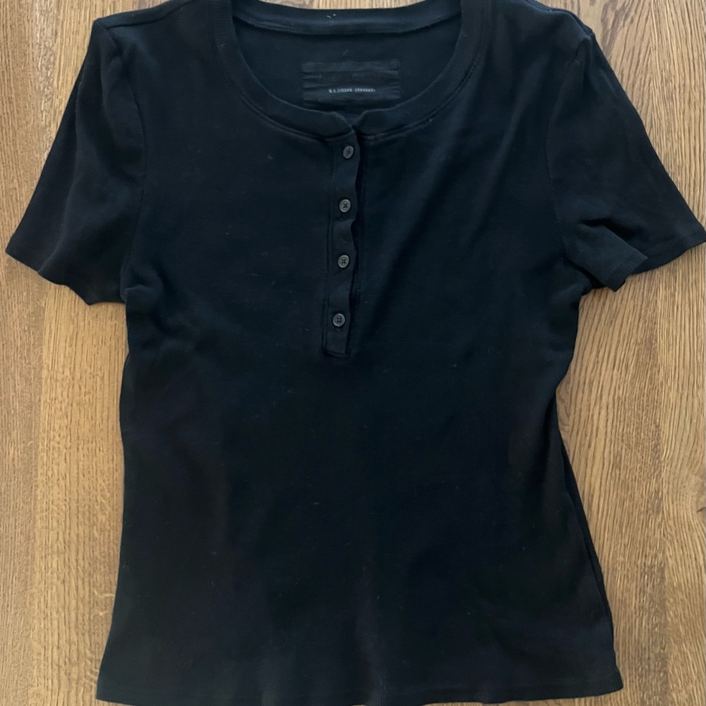NILI LOTAN Short Sleeve Henley